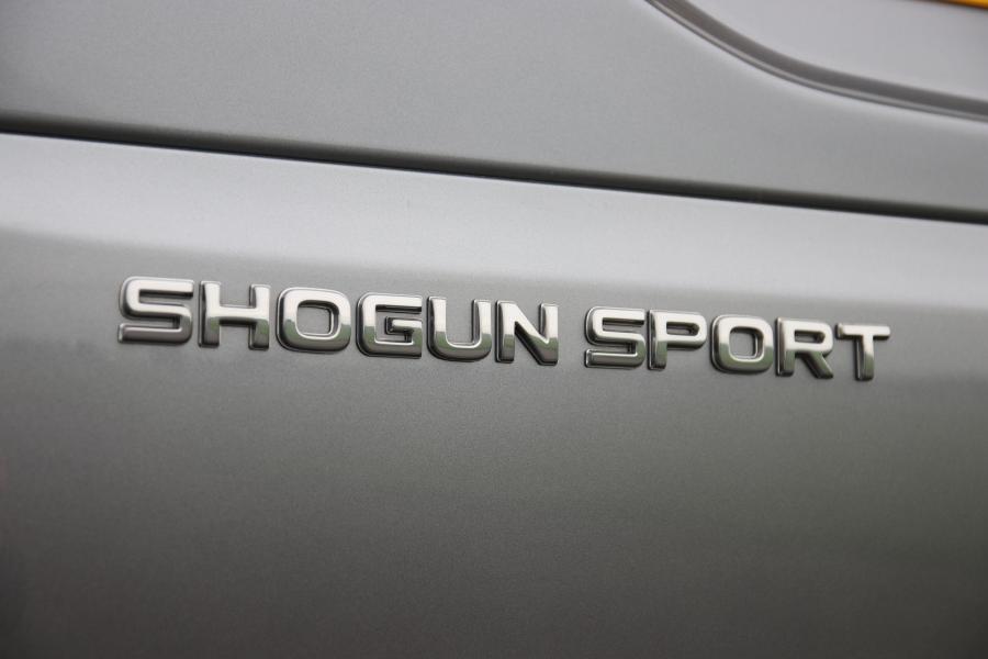 Логотип Mitsubishi Shogun Sport 2018 года  (UK) (фото 3 из 10)